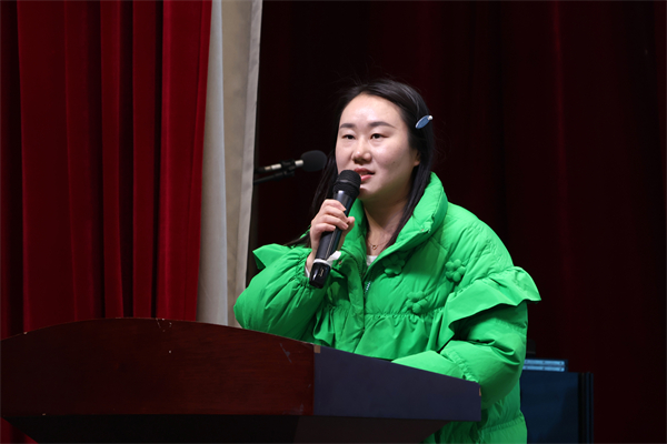 1765419680408887.jpg 童双梅老师.JPG